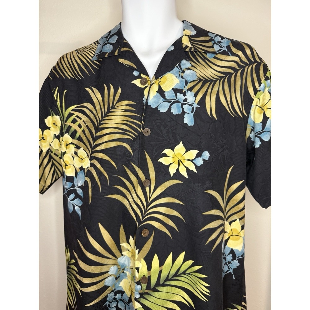 Tommy Bahama 100 Percent Silk Men's Button-Down Tropical Hawaiian Shirt size s